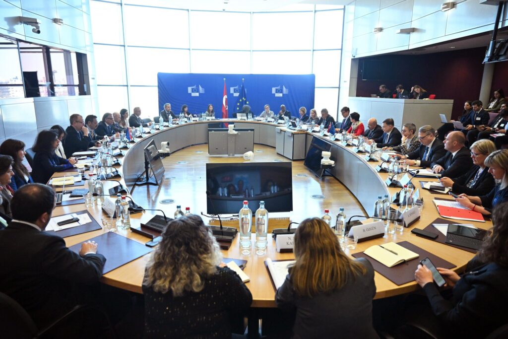 Türkiye-AB Yüksek Düzeyli Ekonomik Diyalog Toplantısı 6 Yıl Sonra Brüksel’de Gerçekleşti