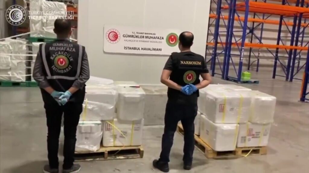 İstanbul Havalimanı’nda Dev Operasyon: 455,2 Kilo Kokain Ele Geçirildi