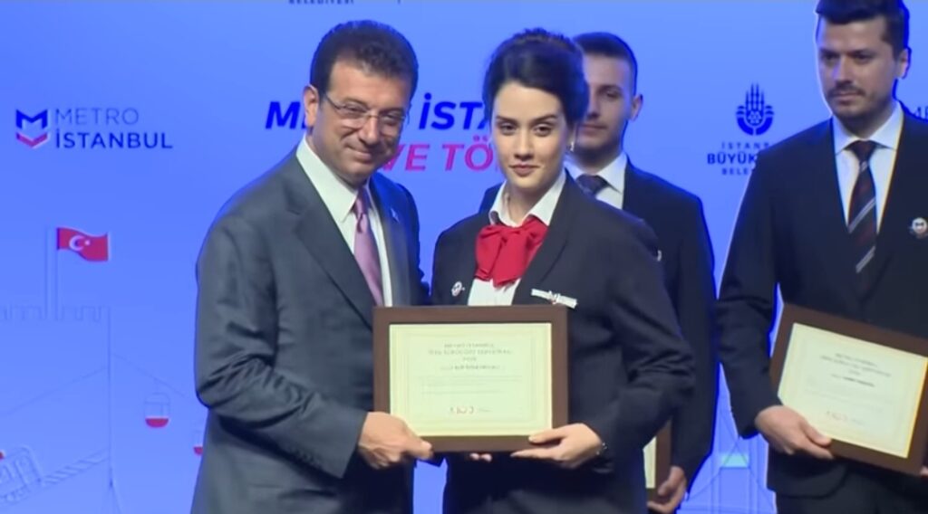 İBB’de Kadın Devrimi: Ekrem İmamoğlu’ndan Çarpıcı Paylaşım!