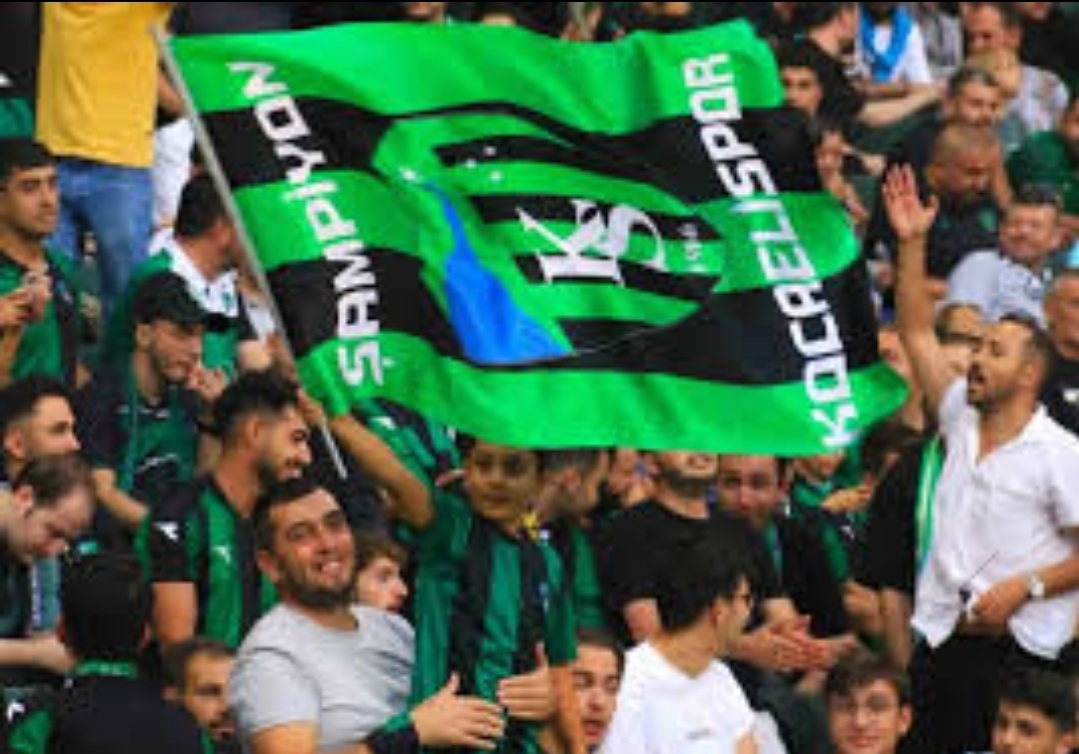 Kocaelispor Süper Lig’e Yükseldi! 16 Yıl Sonra Tarihi Başarı!
