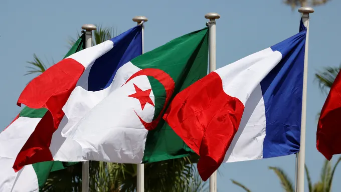 Fransa ile Cezayir Arasındaki Diplomatik Kriz Derinleşiyor: Karşılıklı 12 Diplomatik Görevli Sınır Dışı Edildi
