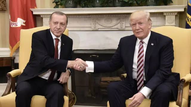 Trump’tan Erdoğan’a Övgü: “Erdoğan’ı Seviyorum, O da Beni Seviyor – Çok Güçlü ve Zeki Bir Lider”