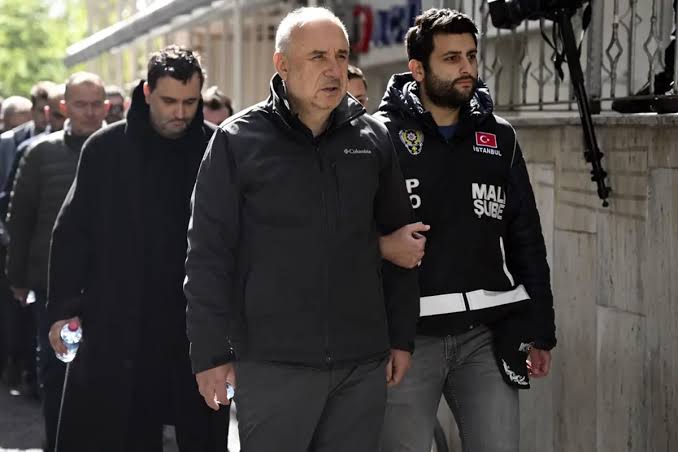 İBB Soruşturması: 3 İlde Operasyon, 18 Tutuklama, Üst Düzey İsimlere Adli Kontrol