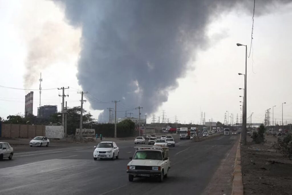 İran’ın En Büyük Limanında Kimyasal Patlama: 4 Ölü, 561 Yaralı