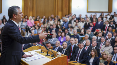 Özgür Özel’den Meclis’te Sert Eleştiri: “Erdoğan’ın Yarattığı Krizin Adı ‘Çoklu Makam Bozukluğu’”