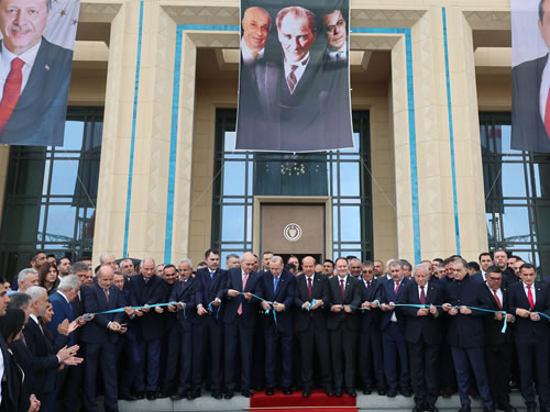 Cumhurbaşkanı Erdoğan, KKTC Cumhuriyet Yerleşkesi Açılışında Konuştu: “Bu Eser Kıbrıs Türk Halkının Kararlılığının Sembolüdür”