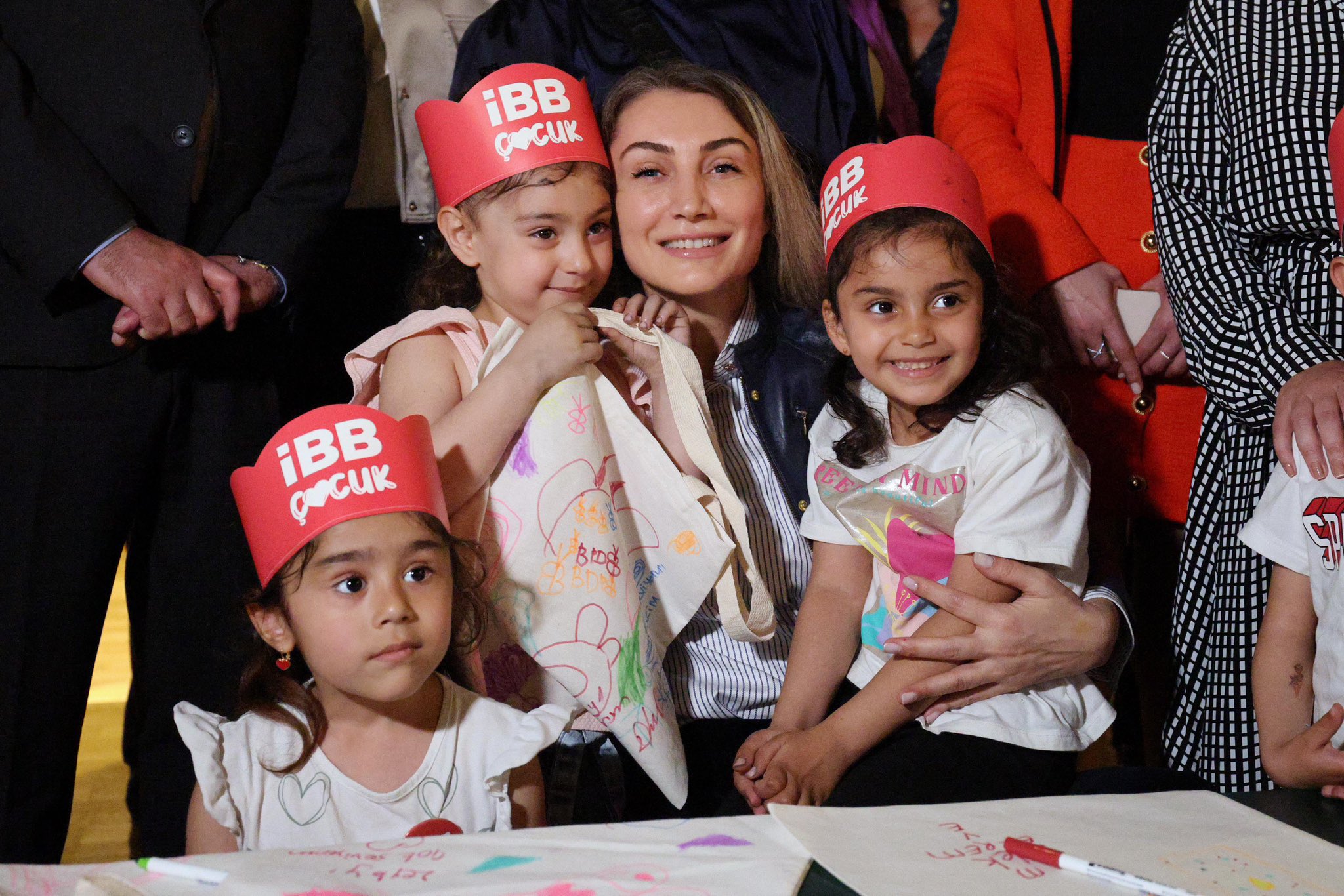 Ekrem İmamoğlu’ndan Duygulandıran Mesaj: “En Güçlü Sevgi Kaynağım Çocuklar”