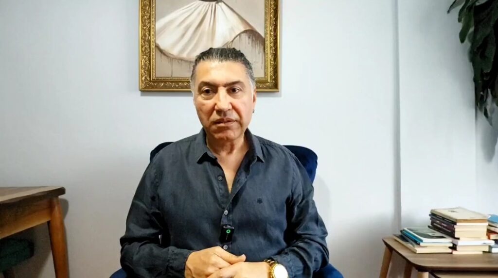 “Benden Bu Kadar” Diyen Eski TRT Spikeri Sırrı Er’den Siyaset ve Ahlâk Vurgusu!