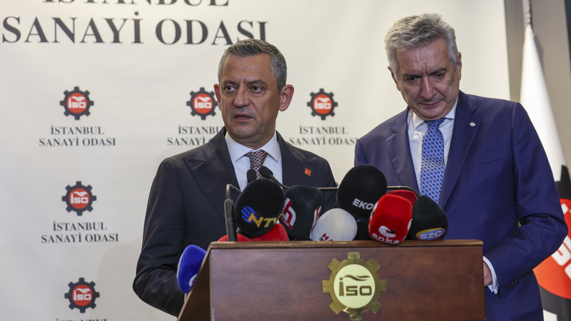 CHP Genel Başkanı Özgür Özel, İSO’yu Ziyaret Etti: “Ülkeye Yatırım Yapana Bedel Ödeten Bir Süreçteyiz”