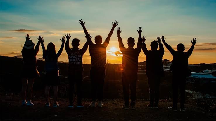 Gençlerin Yüzde 51,8’i Mutlu: Sağlık ve Başarı En Büyük Mutluluk Kaynağı!