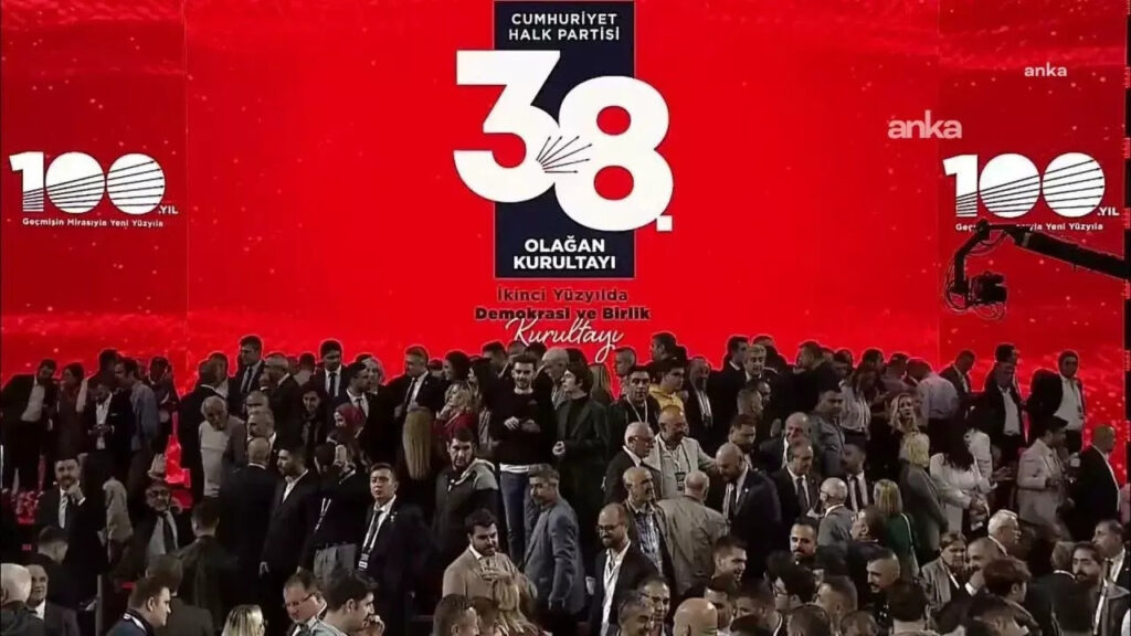 CHP’de Kurultay Davası 8 Eylül’e Ertelendi: Mahkeme “Görevsizlik” İtirazını Bekleyecek