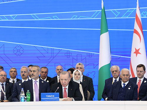 Erdoğan’dan Ekonomik İşbirliği Teşkilatı Zirvesi’nde Kritik Mesajlar: “Vizyonumuzu Geliştirmek Mecburiyetindeyiz”