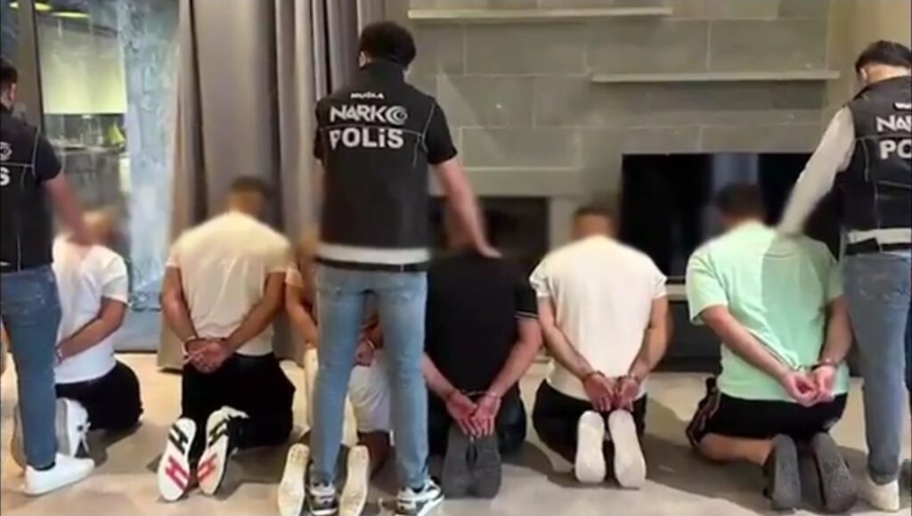 İstanbul Merkezli Uluslararası Uyuşturucu Operasyonu: 3 Suç Örgütüne Darbe!