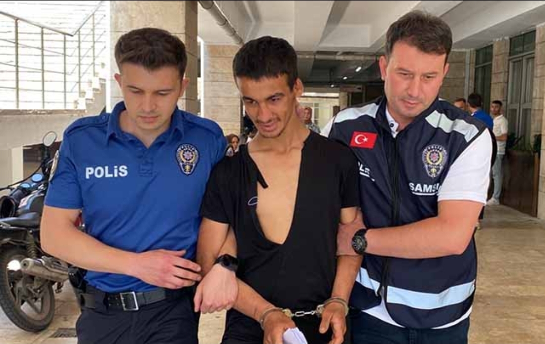 Samsun’da Sahilde Balık Tutan Vatandaşa Dehşet: “2 Saattir Bir Balık Tutamadın” Diyerek Dövüp Denize Attı