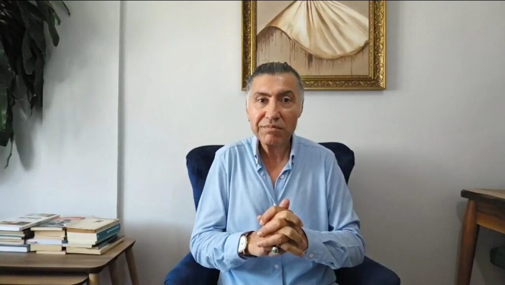 🎙️ TRT Eski Spikeri Sırrı Er’den Hakîkat ve Adalet Üzerine Etkileyici Mesaj!