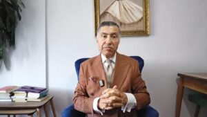 TRT Eski Spikeri Sırrı Er’den 15 Temmuz Değerlendirmesi: KHK Mağduriyetleri Derinleşti, Ayrımsız Adalet ve Barışa İhtiyacımız Var