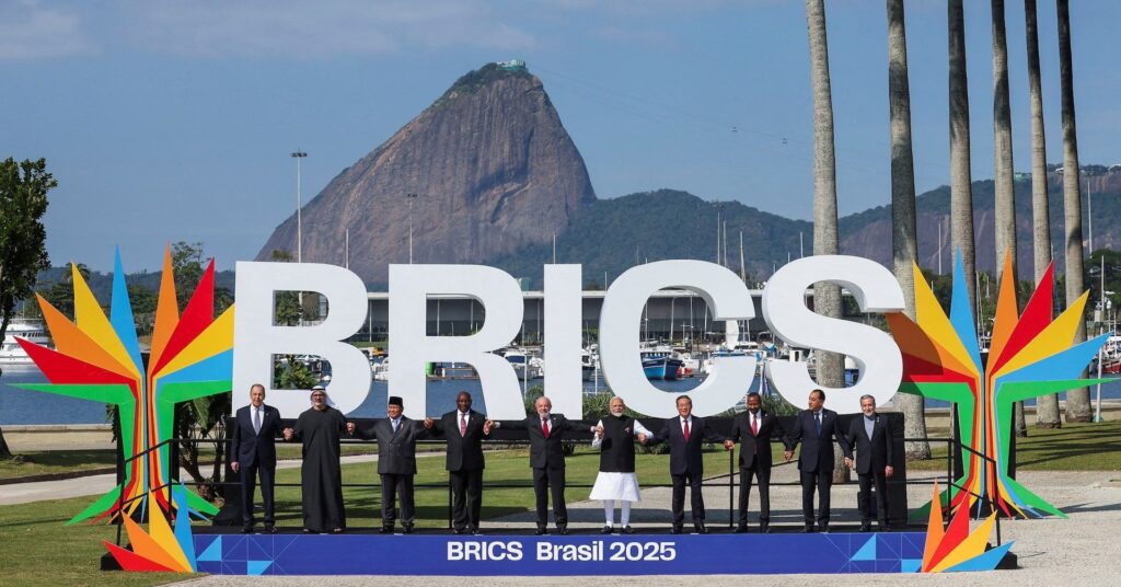 Trump’tan BRICS Zirvesine Sert Tepki: “Anti-Amerikan Ülkeler Ek %10 Tarifeyle Cezalandırılacak”