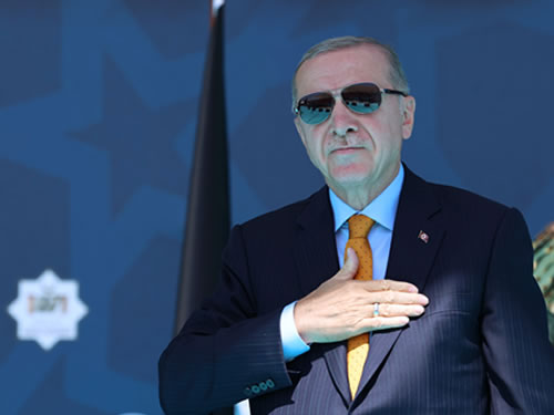 Cumhurbaşkanı Erdoğan: “Türkler, Araplar, Kürtler Kıyamete Kadar Yan Yana Yaşayacak” – Malazgirt Zaferi’nin 954. Yılı Coşkuyla Kutlandı