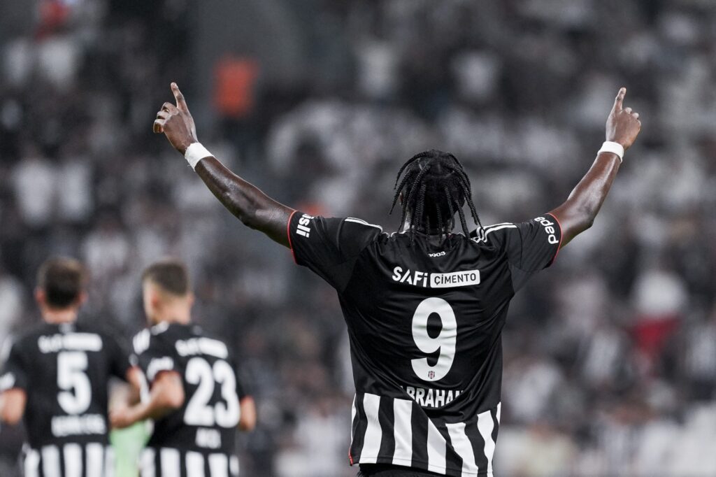 Beşiktaş 3–2 ile Turladı: Lausanne Sport ile Play-Off’ta Karşılaşacak!
