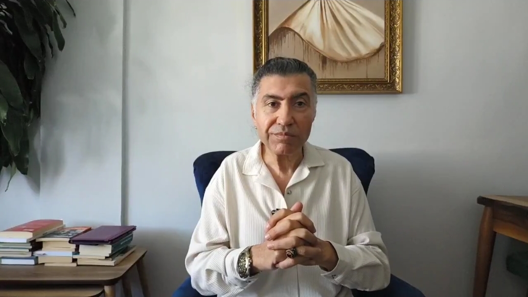 TRT Eski Spikeri Sırrı Er: “Yandaş Muhalefet Demokrasiye Zarar Veriyor”