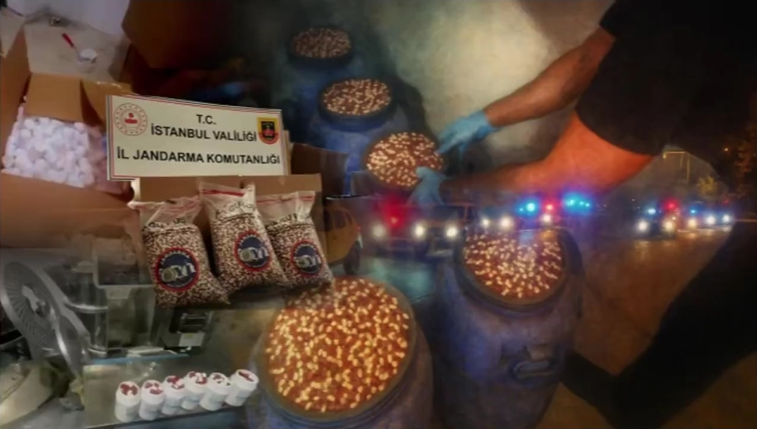 İstanbul’da Dev Uyuşturucu Operasyonu: 7 Milyon 896 Bin Hap Ele Geçirildi