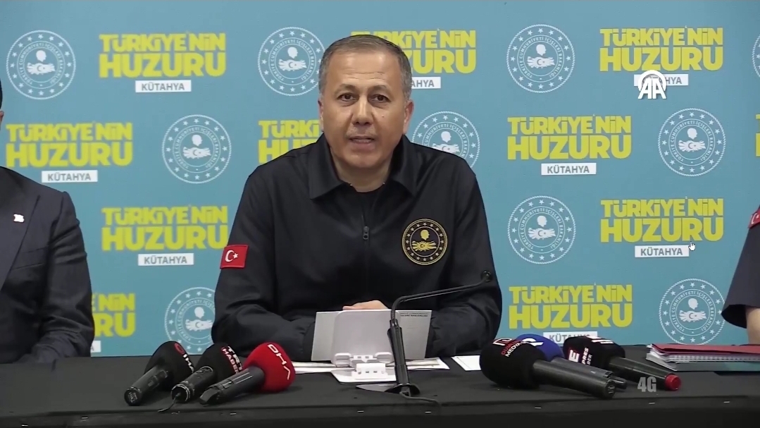 İçişleri Bakanı Yerlikaya: “450 Bin Suriyeli Gönüllü Olarak Ülkelerine Döndü”