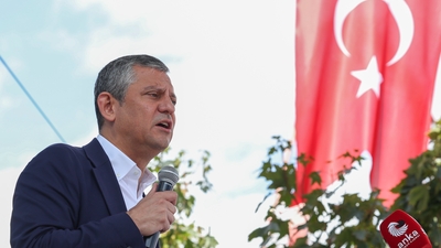 Özgür Özel’den Erdoğan ve İmamoğlu Çıkışı: “İstanbul’un İradesine Sahip Çıkmaya Devam Edeceğiz”