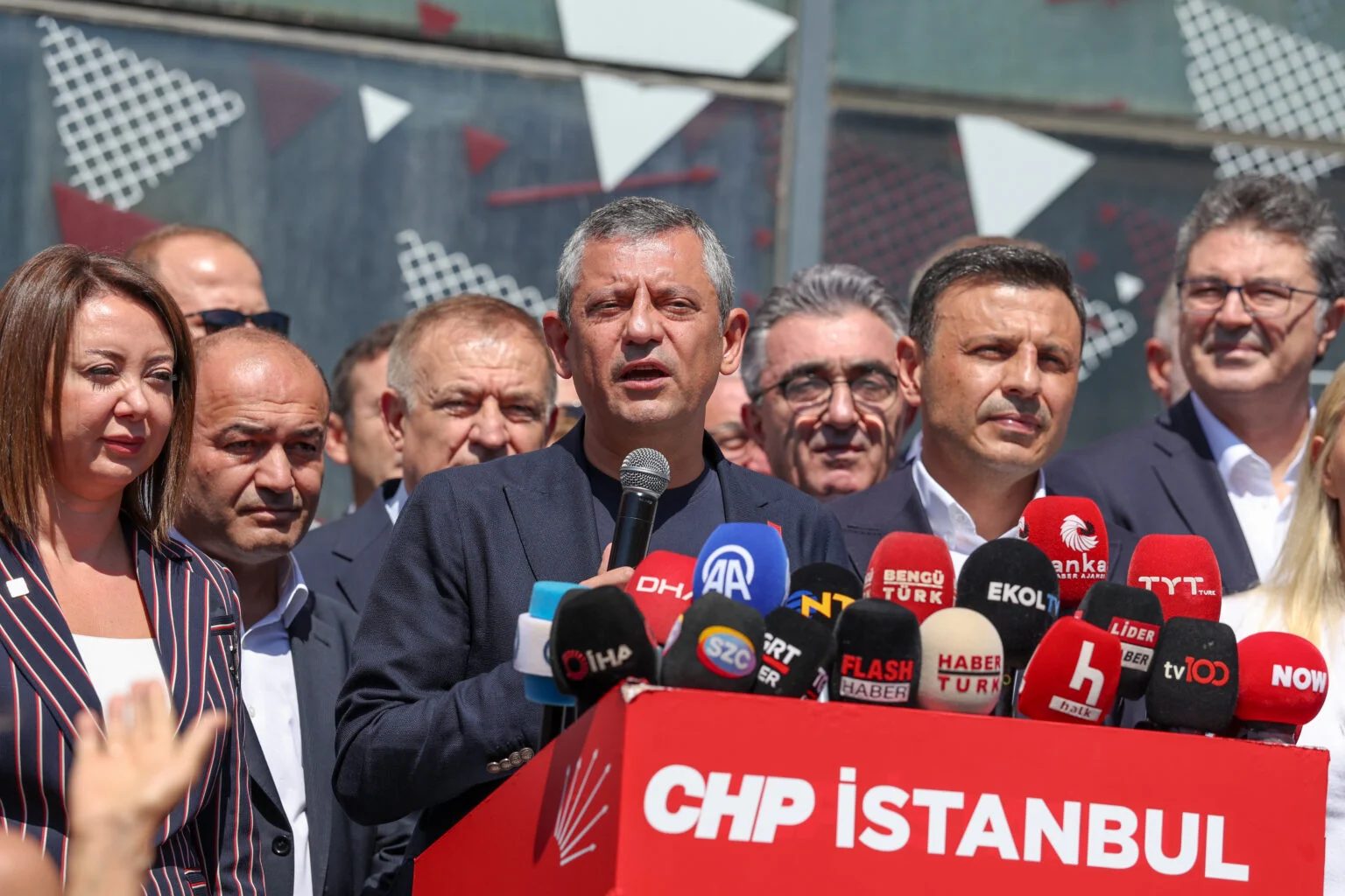CHP’den Kayyım Hamlesi: İstanbul İl Olağanüstü Kongresi 24 Eylül’de