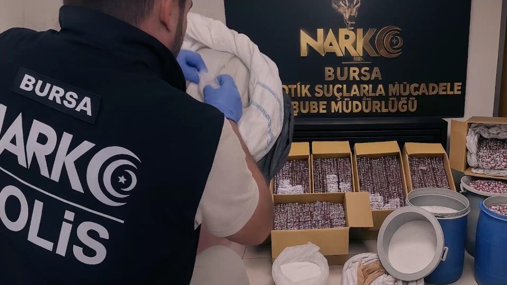 Bursa’da Büyük Operasyon: 300 Bin Uyuşturucu Hap Ele Geçirildi!