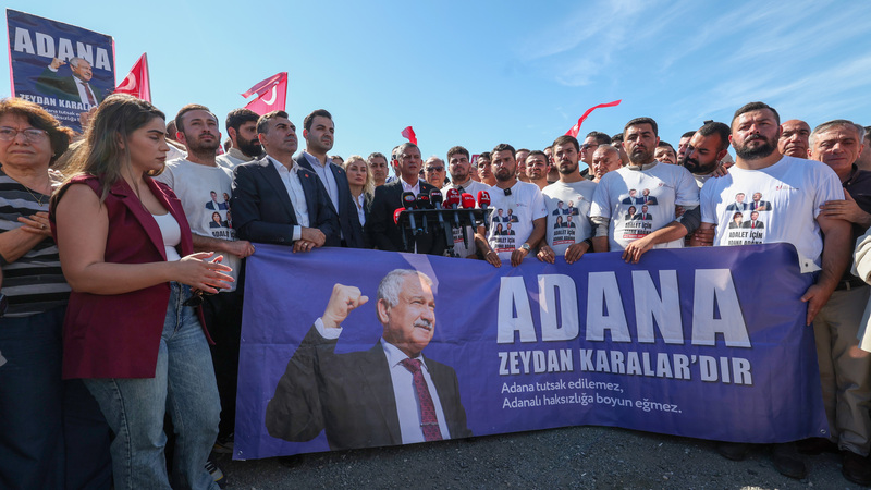 Özgür Özel: “9 Genç 1500 Kilometre Yürüdü, Dünya Siyasi Tarihine Geçti”