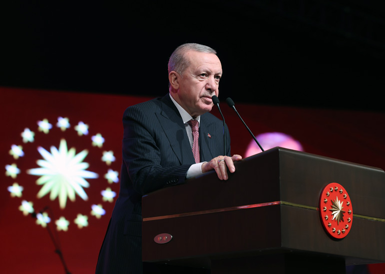 Cumhurbaşkanı Erdoğan: “Türkiye Yüzyılı’nın Kilometre Taşlarını Döşemeye Devam Ediyoruz”