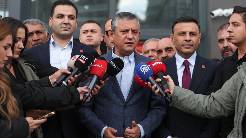 Özgür Özel: “Trump’tan Meşruiyet Dilenenlere, Meclis Zemininde Destek Vermeyiz”