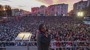 CHP Lideri Özgür Özel Eskişehir Mitingi: Nadir Toprak Elementleri Uyarısı, Erdoğan Eleştirisi ve Türkiye İttifakı