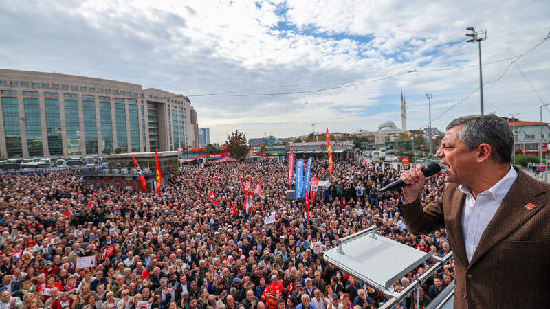 Özgür Özel Çağlayan’a Seslendi: “İçerideki Zulüm Sürdükçe İstanbul Buraya Akın Edecek”