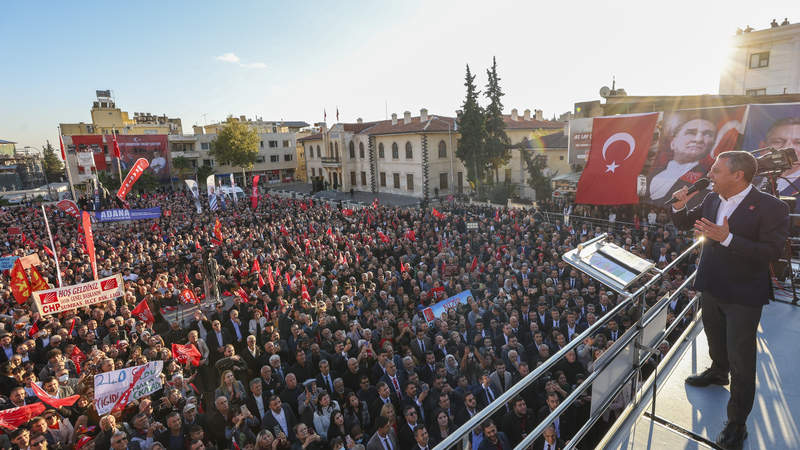 Özgür Özel’den Kilis Mitinginde Sert Mesajlar: “Türkiye İttifakı Karanlıktan Çıkışın Adıdır”