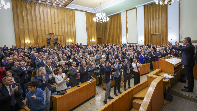 CHP Lideri Özgür Özel: “Güçlü Yurttaş, Güvenli Gelecek, Kazanan Türkiye İçin Parti Programını Sokak Sokak Anlatacağız”