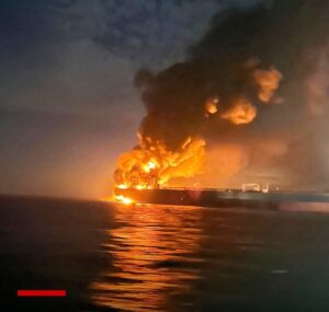 Karadeniz’de Kritik Darbe: Ukrayna SİDA’ları Rusya’nın “Gölge Filo” Tankerlerini Vurdu