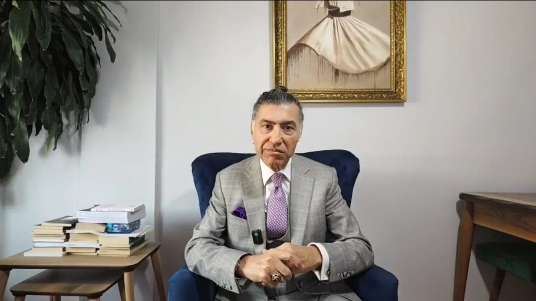 TRT Eski Spikeri Sırrı Er’den KHK Tepkisi: “Genel Af Zorunluluk Hâline Geldi, Adalet İstiyoruz”