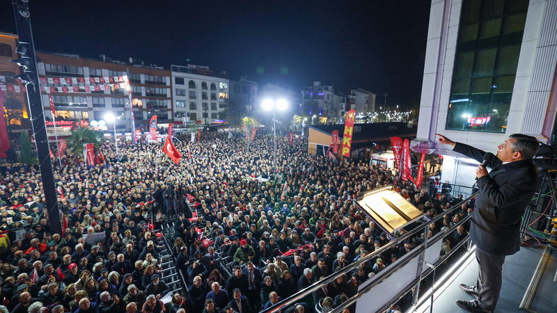CHP Lideri Özgür Özel’den Çatalca’da Sert Mesajlar: “Demokrasinin Adayı Ekrem İmamoğlu’dur”