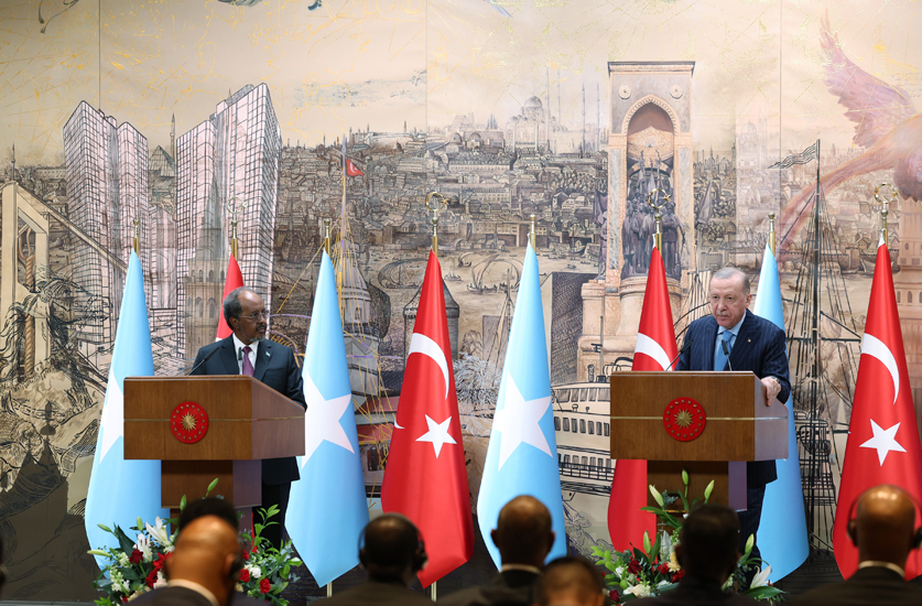 Cumhurbaşkanı Erdoğan, Somali Cumhurbaşkanı Mahmud ile Görüştü: “Somali’nin Birlik ve Bütünlüğünün Her Şart Altında Muhafazası Bizim İçin Öncelikli Meseledir”