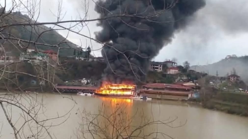 Sera Gölü’nde Turizm İşletmesinde Patlama Sonrası Yangın: Büyük Maddi Hasar