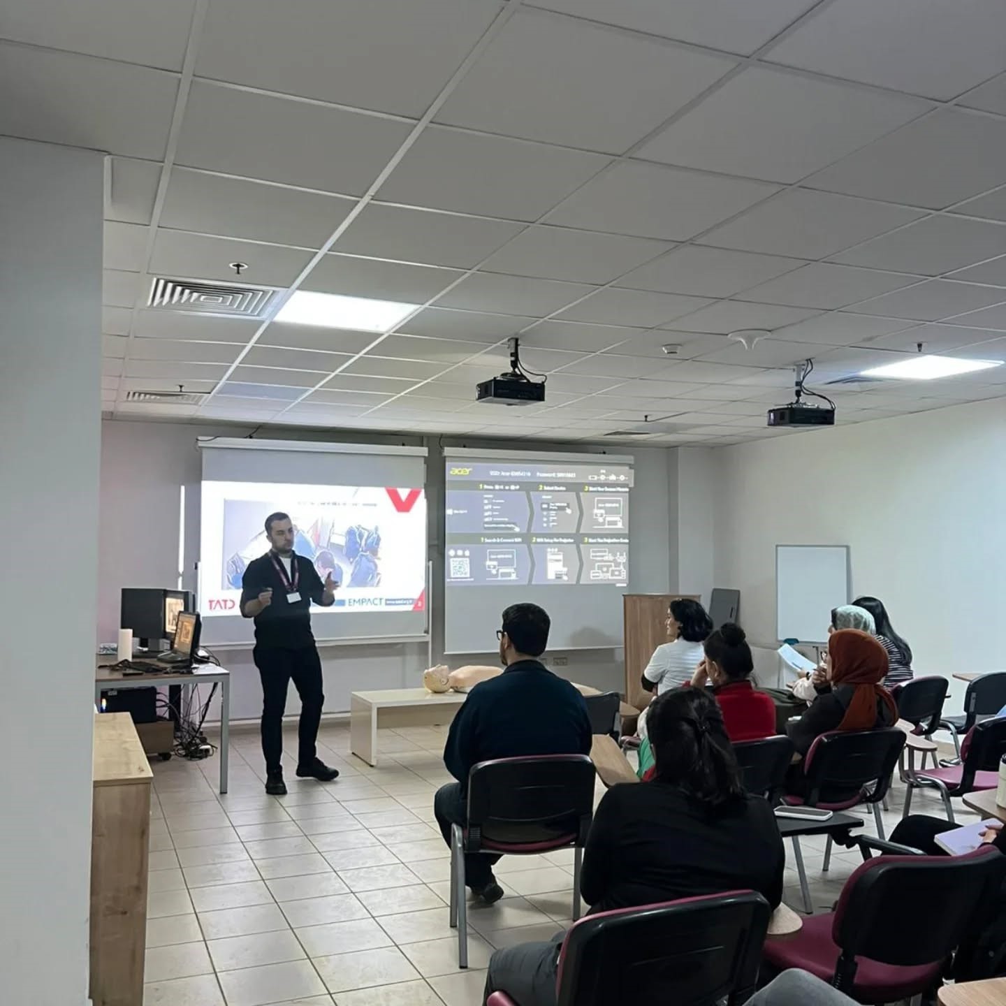 Adü’de Sağlık Çalışanlarına Temel Yaşam Desteği Eğitimi