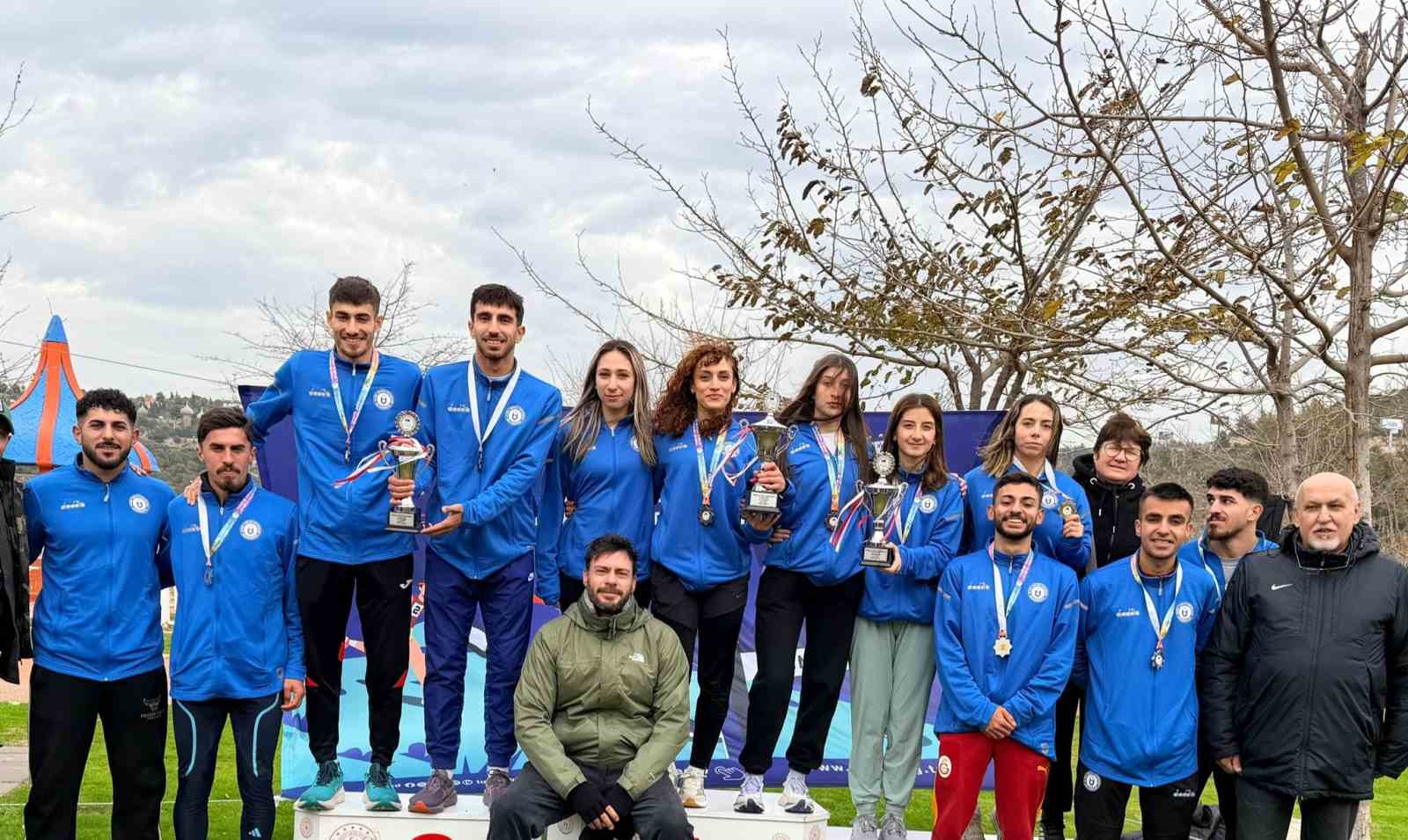 Adü’lü Sporcular Dünya Üniversiteler Arası Kros Şampiyonası’na Katılacak