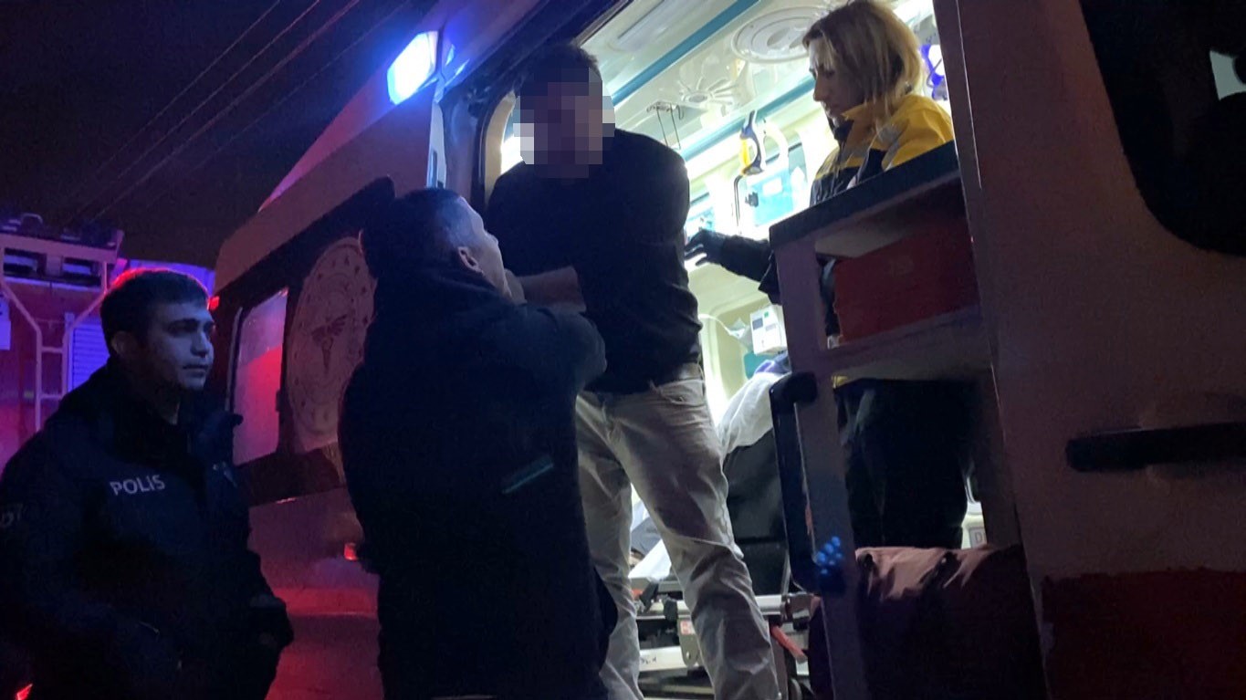 Alkollü Sürücü Polislerden Polis İstedi: “Emniyeti Arayın Buraya Polis Ekipleri Gelsin”