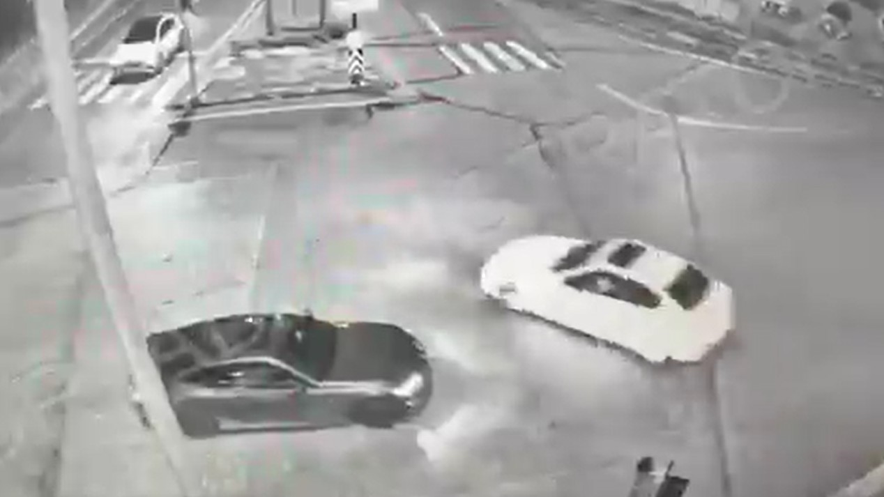 Ankara’da Drift Denetimi: Trafik Jandarması Tehlike Saçan Sürücüleri Yakaladı