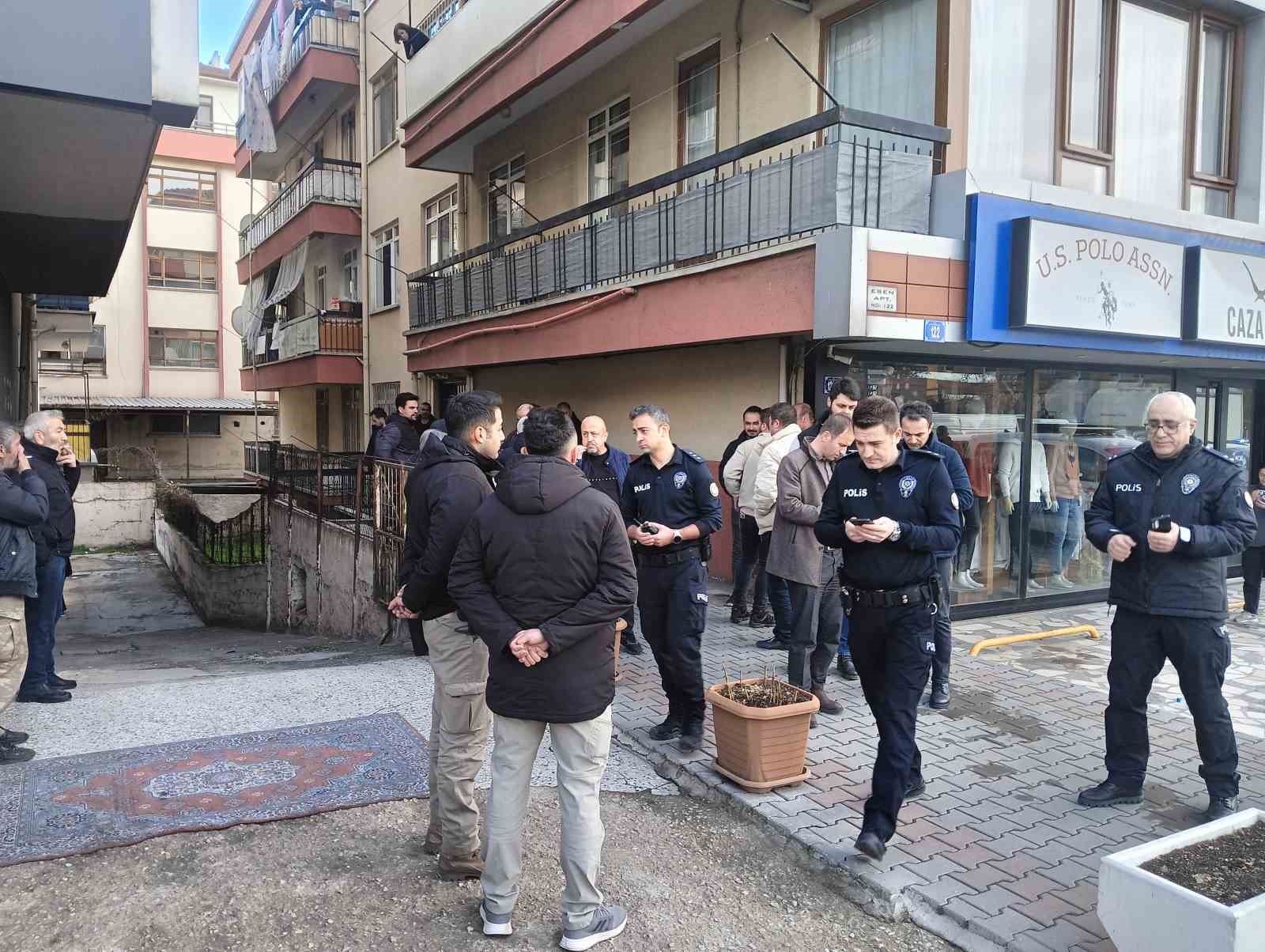 Ankara’da Eski Damadı Tarafından Öldürülen Kadının Komşusu: “Sürekli Eve Gelip Rahatsız Ettiğini Söylüyordu”