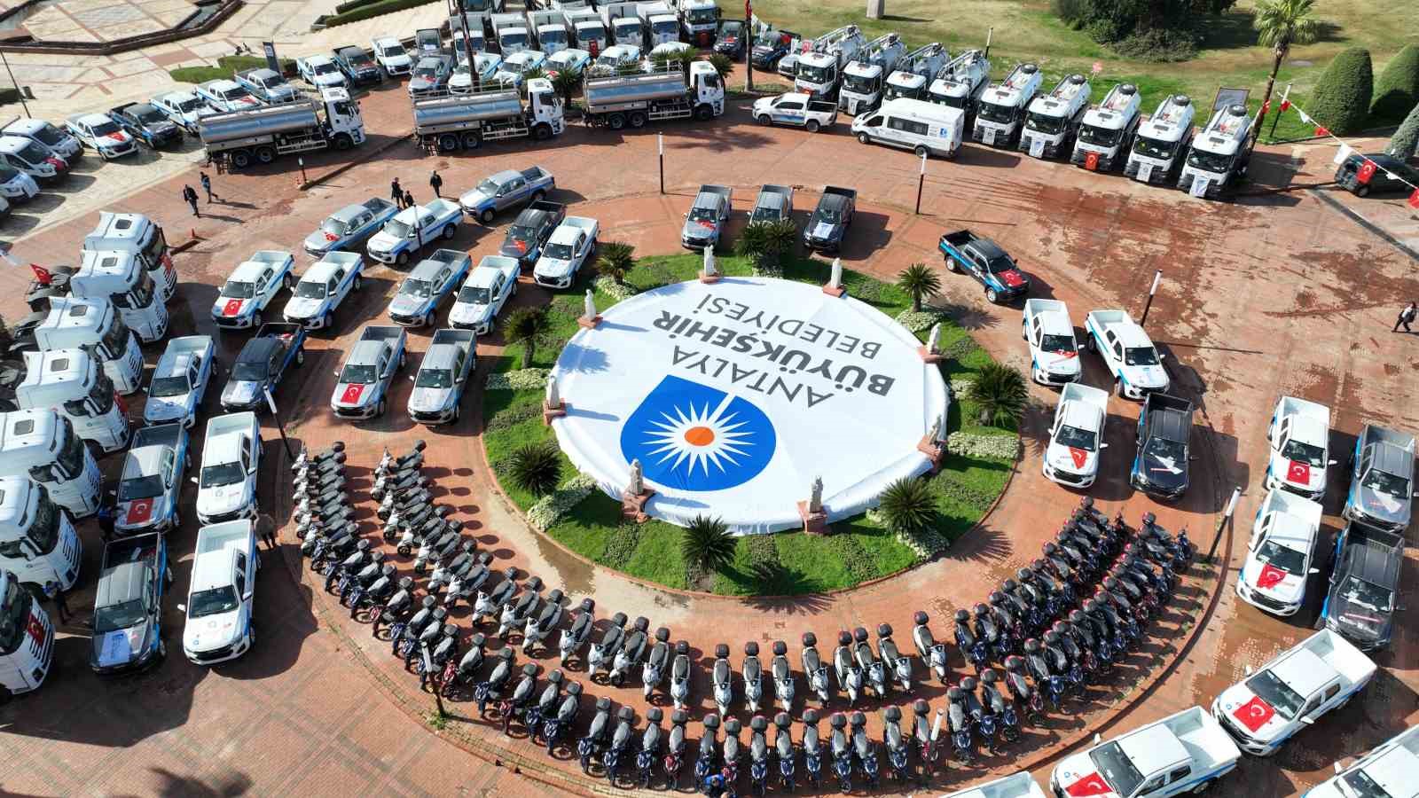 Antalya Büyükşehir Belediyesi Araç Filosunu Güçlendirdi