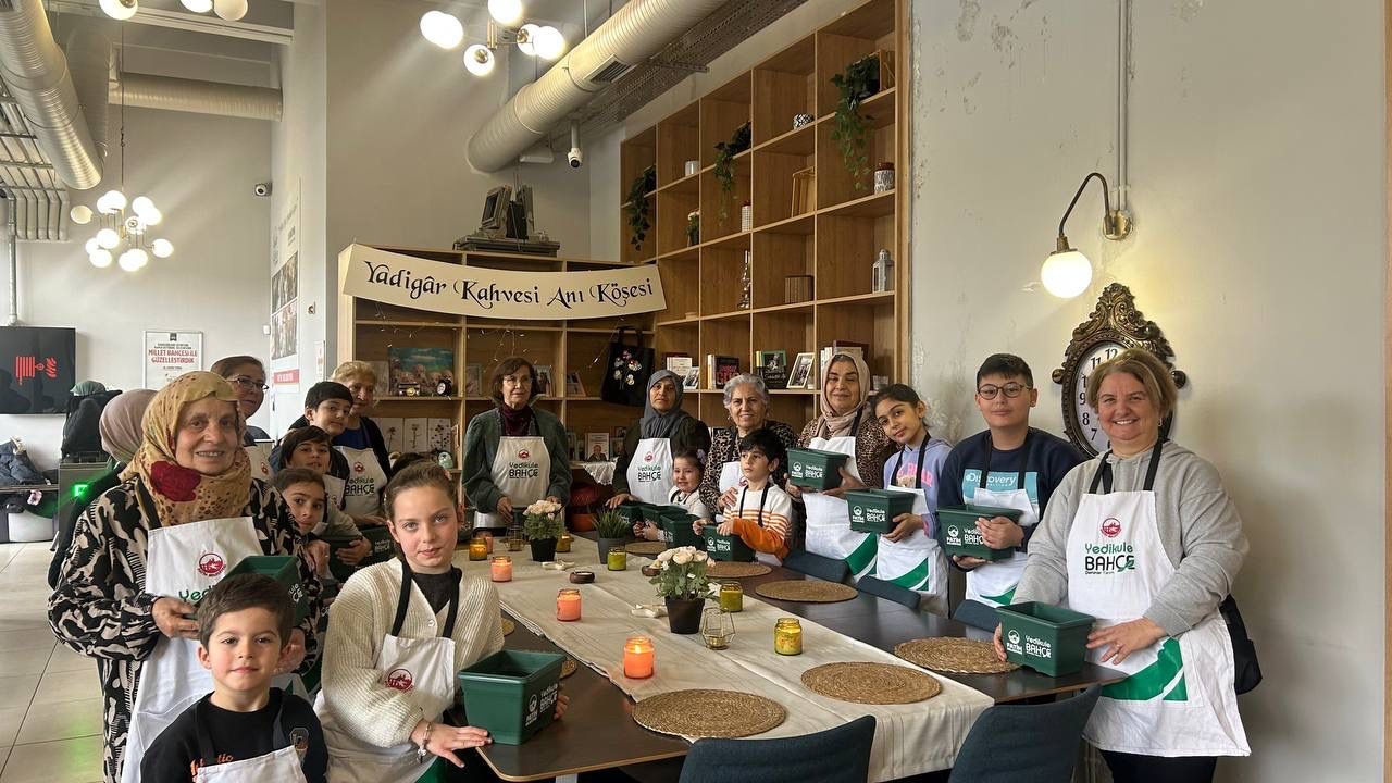 Ara Tatilde Kuşaklar Yadigar Kahvesi’nde Buluştu