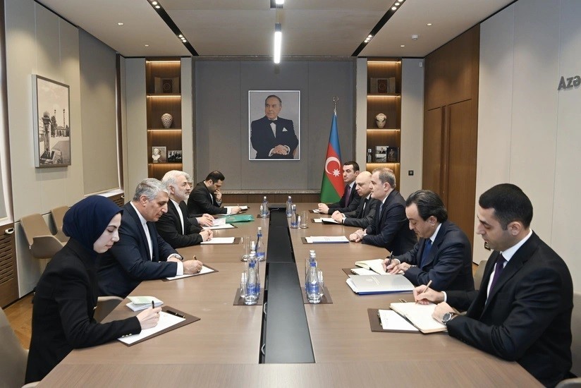 Azerbaycan Dışişleri Bakanı Bayramov, İran Dışişleri Bakan Yardımcısı Celalzade ile Görüştü