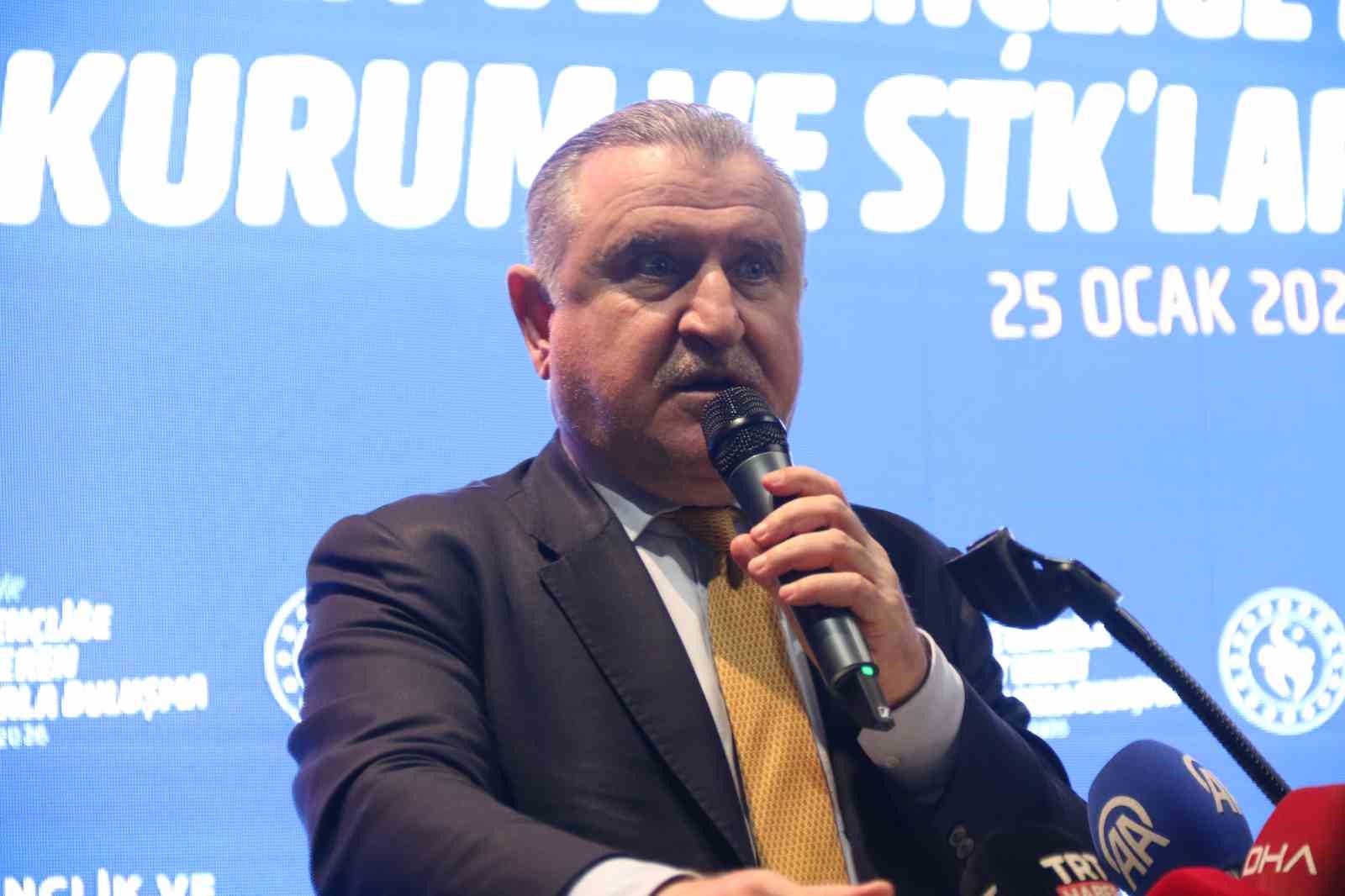 Bakan Bak: “Türkiye Yüzyılı Sporun ve Gençliğin Yüzyılı Olacak”